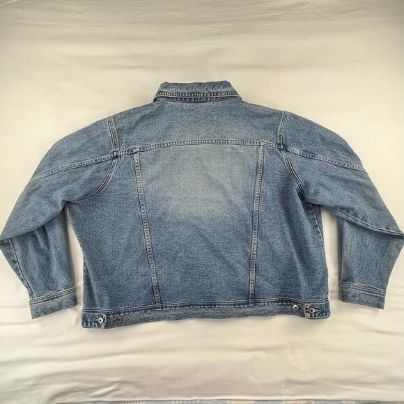 MEGAN | Vintage Plus Size 26/28 Venezia Light Wash Denim Long Sleeve Jacket - Picture 7 of 8